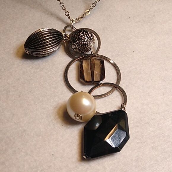 Vintage Bonnie J Elegant Multi-Color Open Circle Necklace - Picture 2 of 9